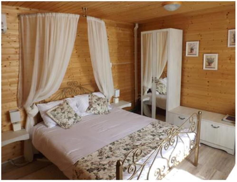 Pensiunea Pentru Tine Prietene Arcani Номер фото